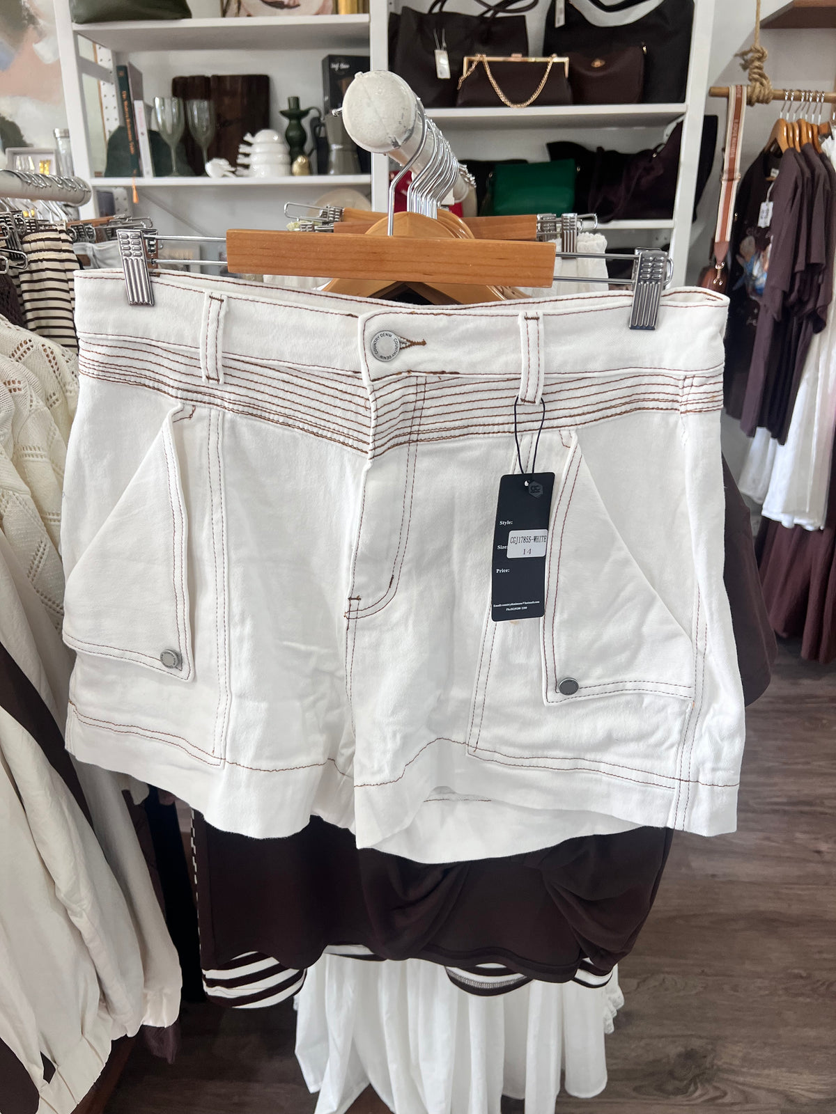 Flip Pocket Detail Shorts White