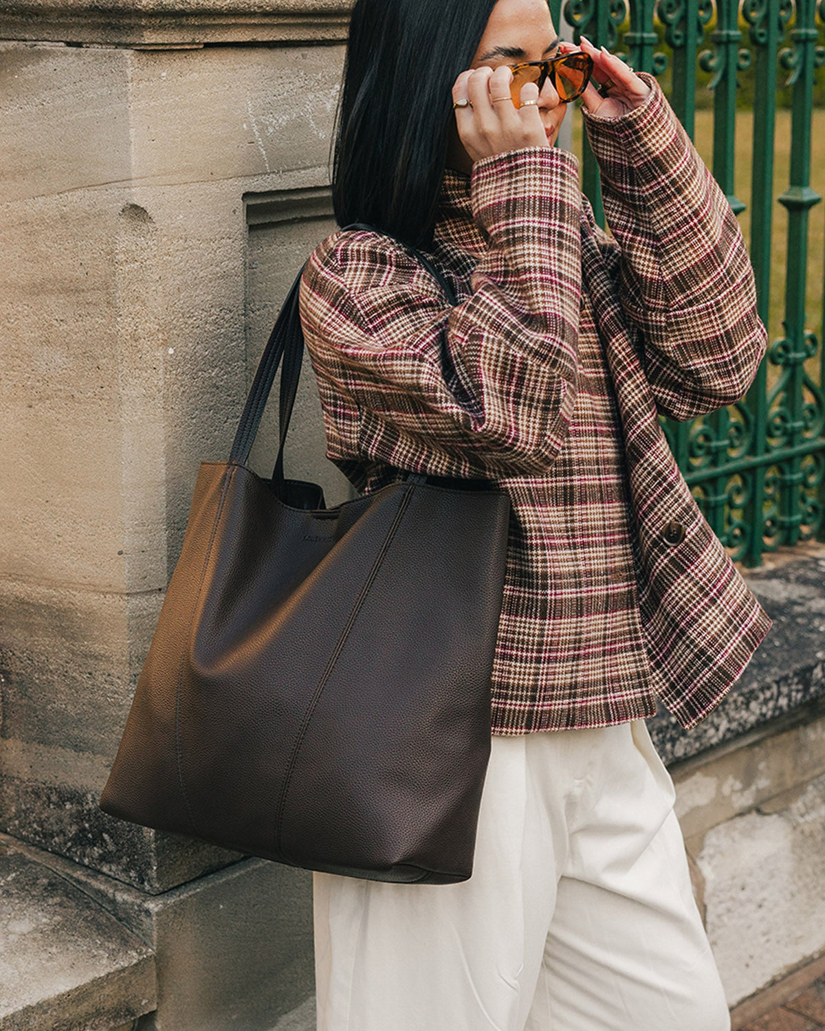 Colby Tote Bag – Chocolate | Everyday Laptop Tote