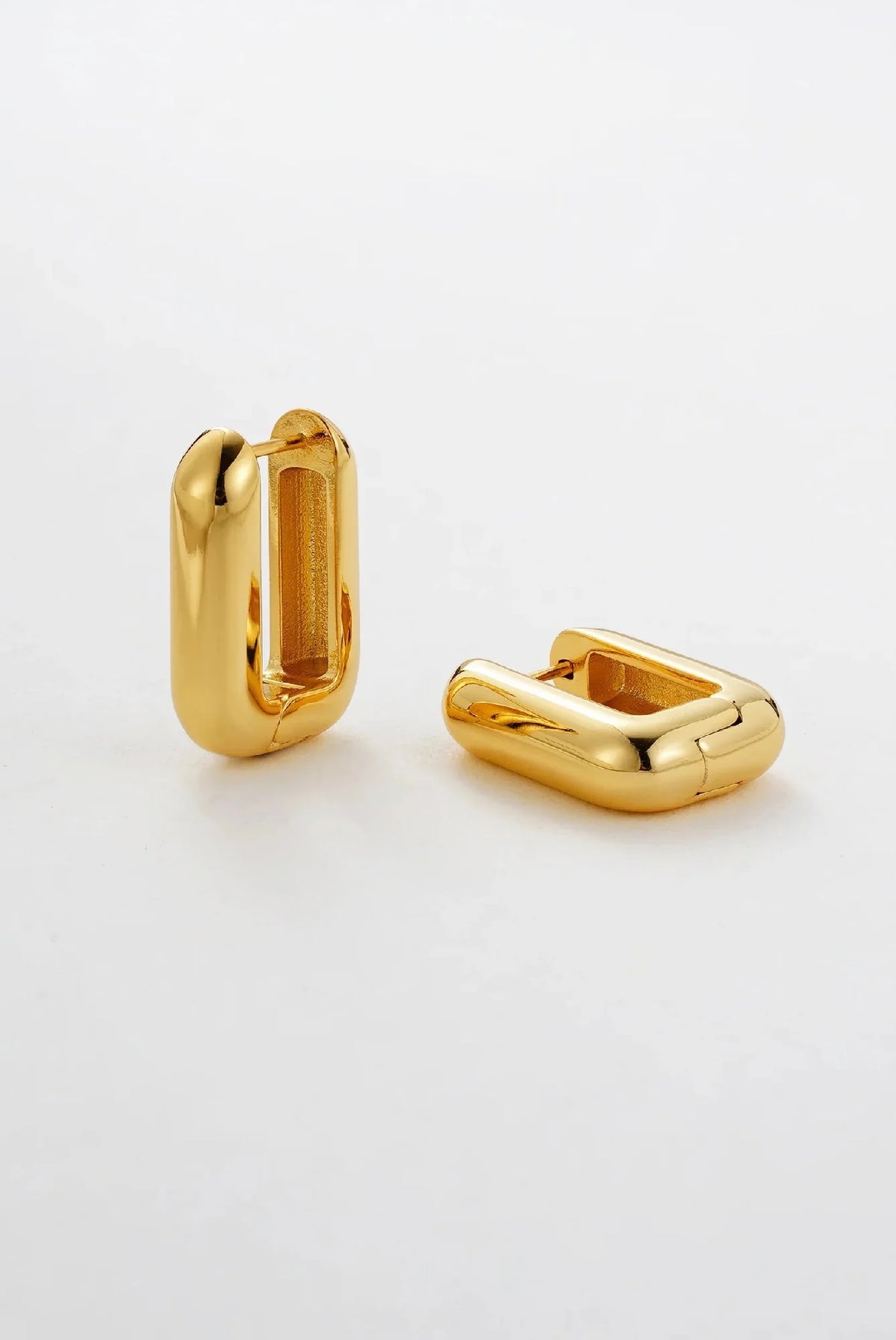 Zafino Eden Hoop Earrings in gold with softly curved design