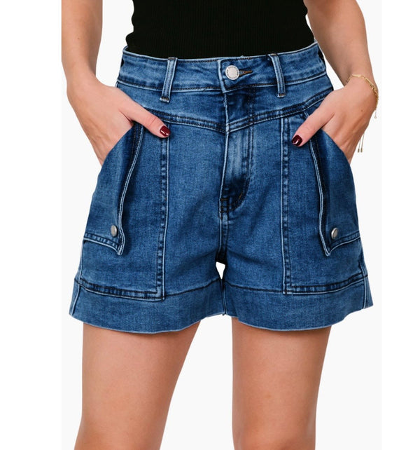 Flip Pocket Stretch Short in Dark