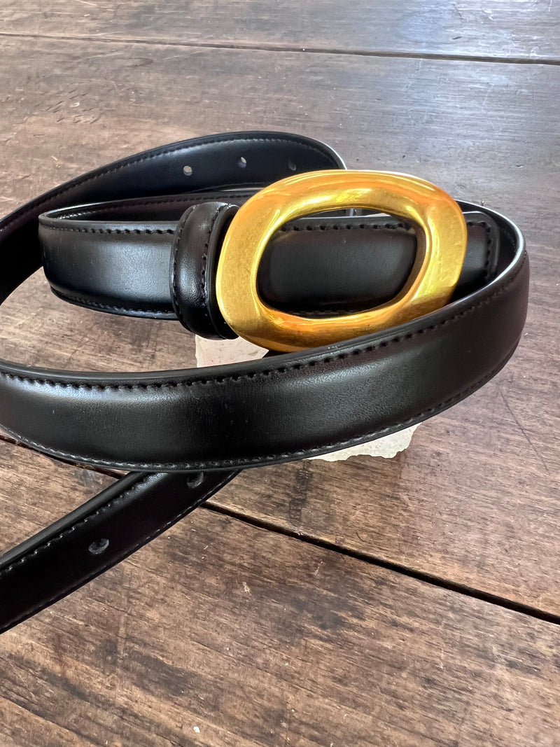 Mila Oval Bucket Belt