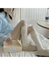 Soft Lace Detail Crew Socks: Beige