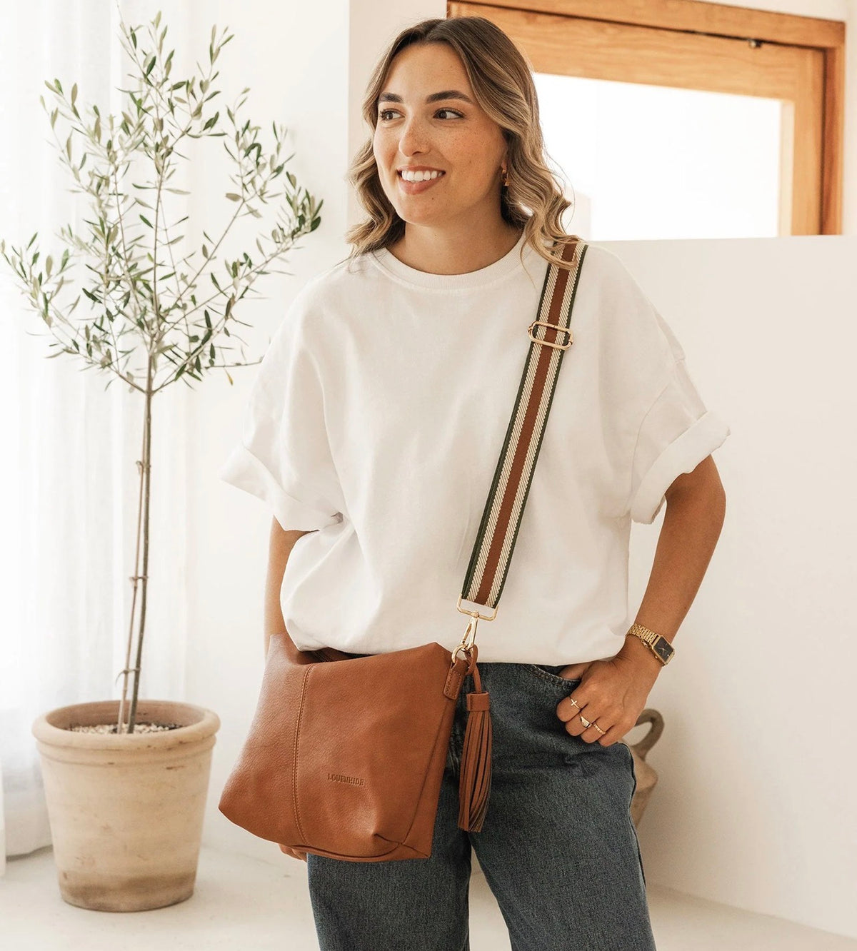 Daisy Stripe Crossbody Bag Tan
