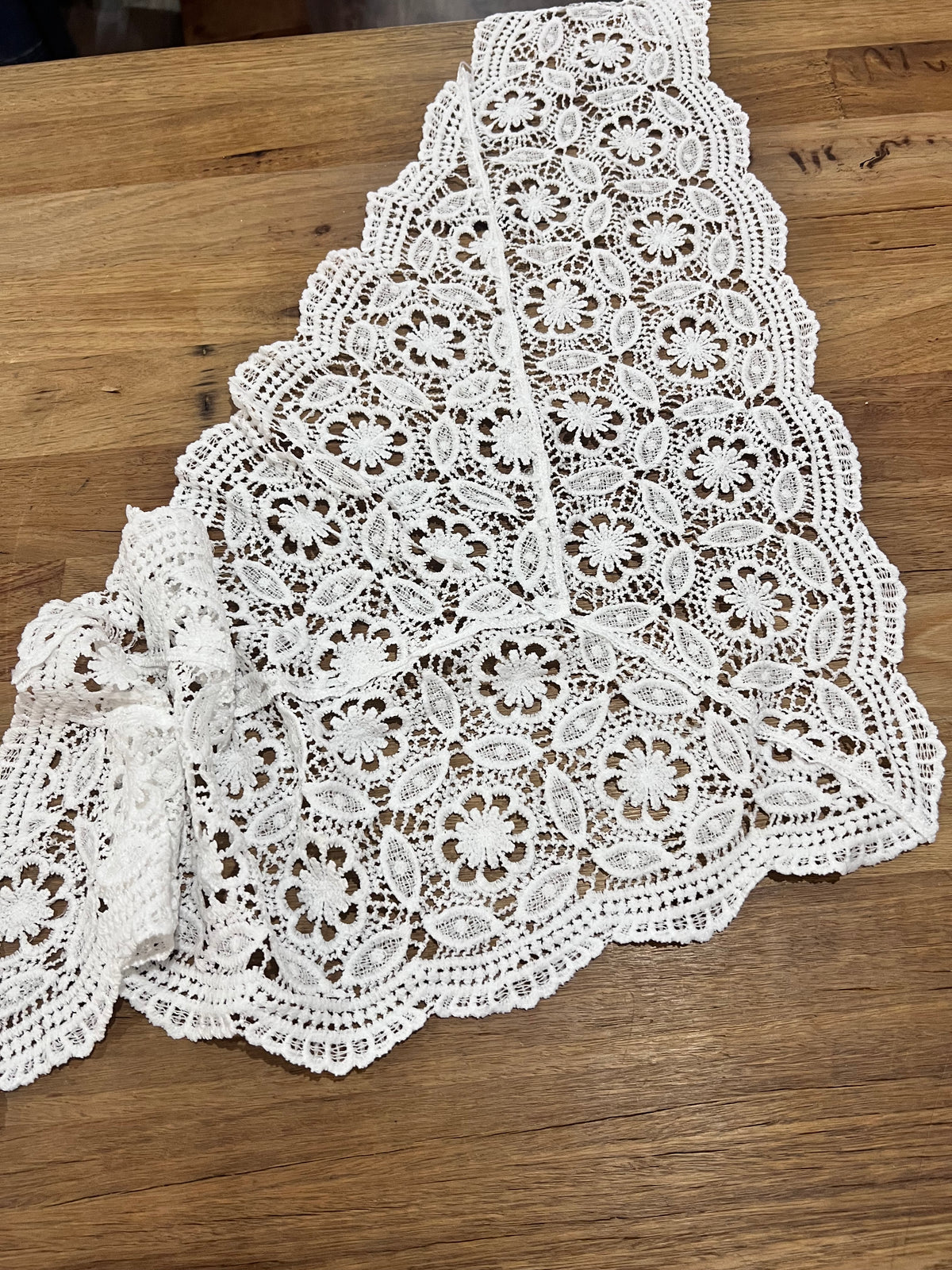 Olivia Lace Scarf