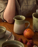 Jug 540ml in Peppercorn colourway