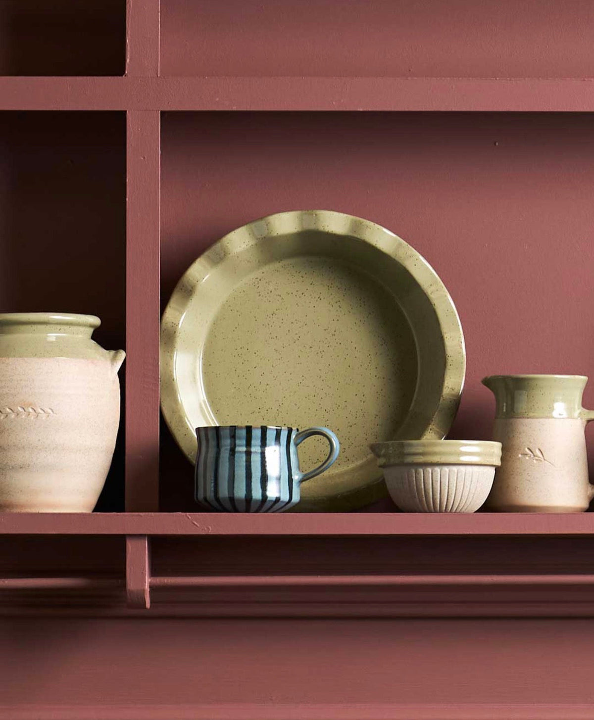 Pie Dish Peppercorn Colourway